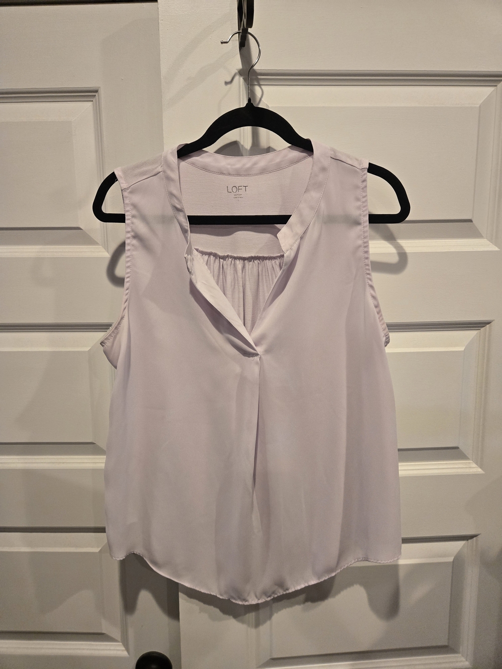 LOFT Sleeveless V-Neck Tank in Pale Lavender